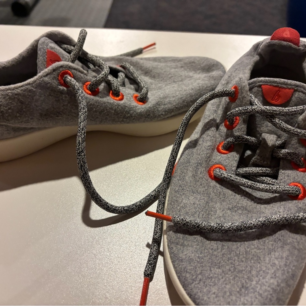 Allbirds Sneakers in Gray with Red - Picture 6 of 8